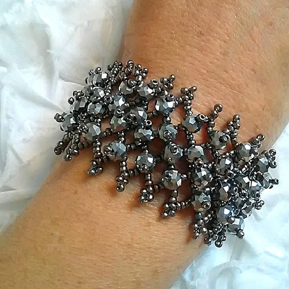 Beaded Silver Gray Bracelet